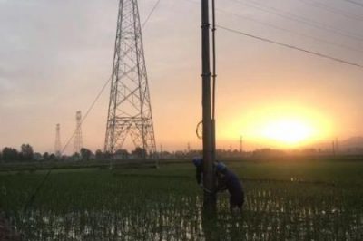 漢中供電公司：這是夕陽(yáng)下最美的畫(huà)面