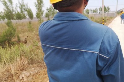 國網(wǎng)煙臺市福山區(qū)供電公司：桑拿天帶電接火 服務市政工程