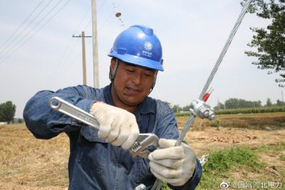 國網(wǎng)海興縣供電公司：冒高溫忙改造，強配網(wǎng)保供電