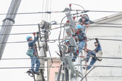 黃麓鎮(zhèn)10千伏區(qū)直105線等高壓線路進行電纜入地改造