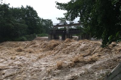 特大暴雨襲蓉，成都供電公司趕赴多地災(zāi)區(qū)搶修