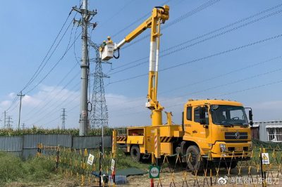 10千伏胡家線21號(hào)桿帶電T接電纜