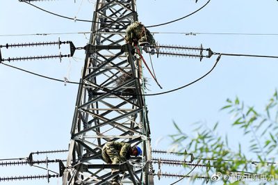 濟(jì)陽區(qū)供電公司對(duì)110千伏中新線進(jìn)行檢修改造