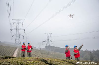 無人機(jī)巡查宜昌市秋千坪村500kV峽林線