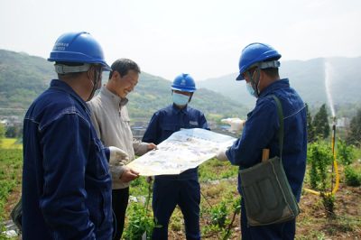 央視：電力服務不等閑 金銀花開致富路