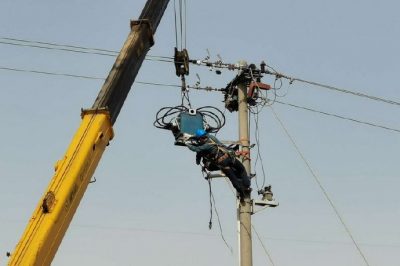 聯合作戰(zhàn)除隱患 改善網架保供電