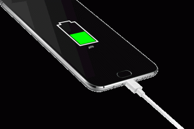 手機充電先插手機還是先插電源？你做對了嗎？