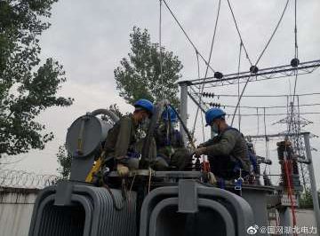 雨中逆行，只為及時消除隱患