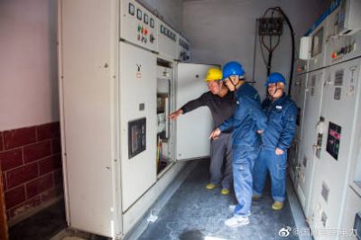 全力以赴確?！皯?zhàn)時(shí)高考”用電