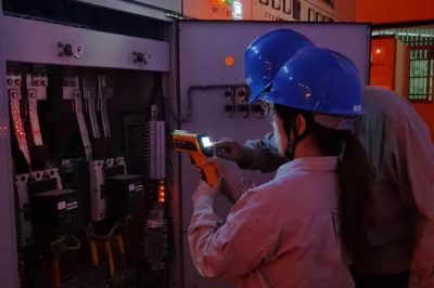 蘇電產業(yè)管理公司常州晉陵潤源區(qū)域強化夜間高溫特巡工作