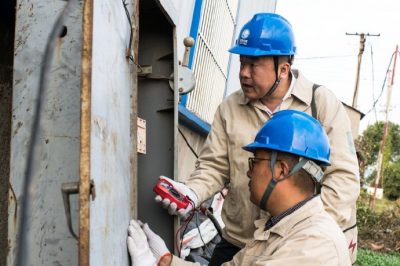 對轄區(qū)內(nèi)用電線路進(jìn)行檢查，試跳漏電保護(hù)器