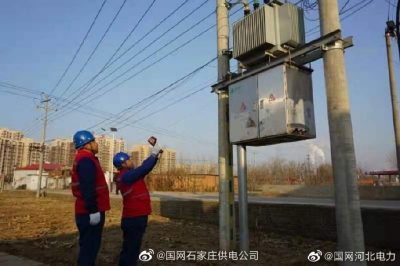 到西莊村對變壓器、用電線路等進行紅外測溫